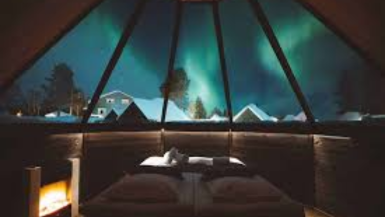 15D14N : Savour the Northern Lights