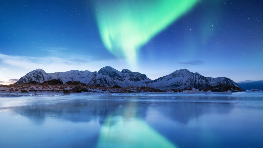 9D8N : Polar Lights: From North Cape to the Lofoten Islands