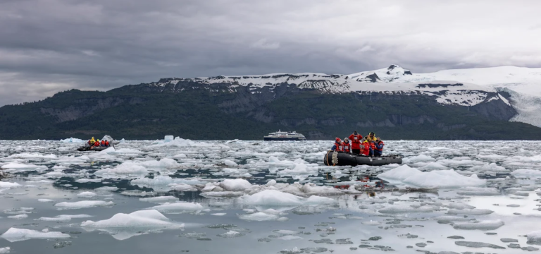 18D17N Antarctic Circle Expedition