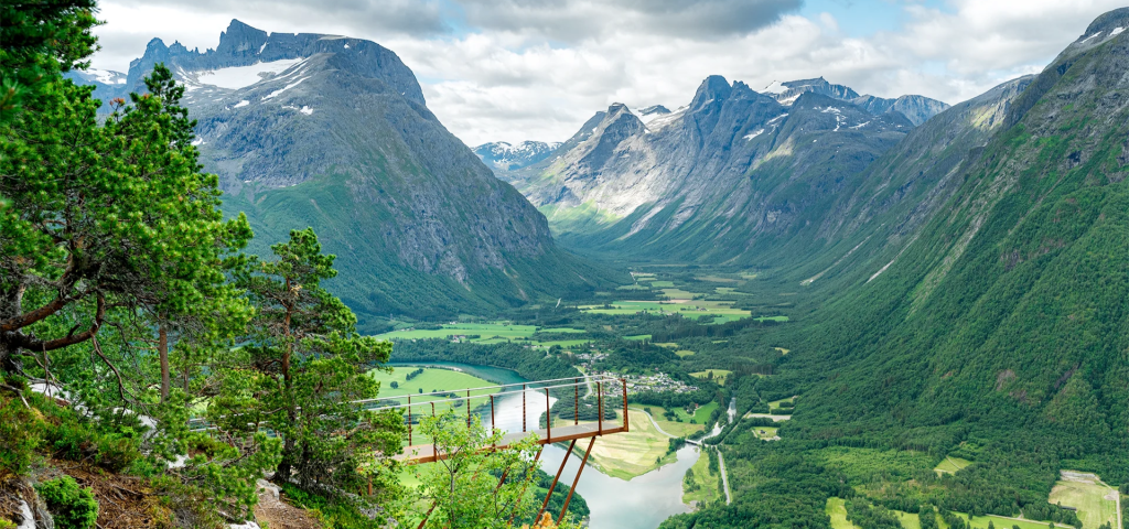 13D12N : Arctic Norway Frontier Oslo