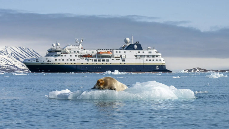 13D12N Greenland Ultimate Fjords and National Park