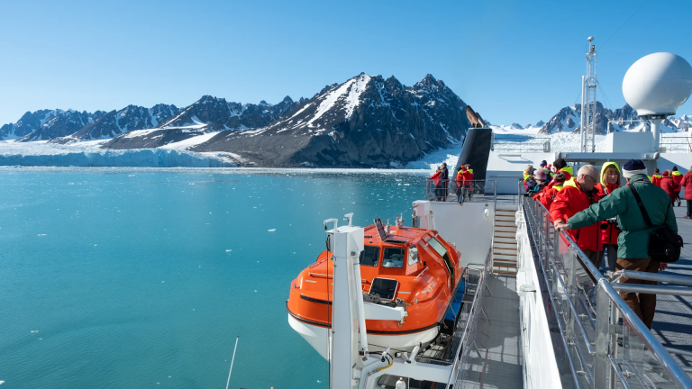 13D12N Greenland Ultimate Fjords and National Park