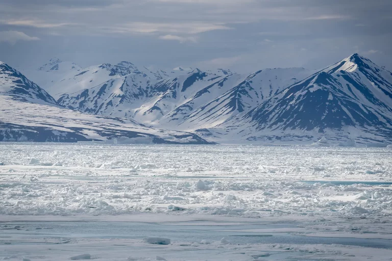 11D10N : Inuit Spring of Ammassalik