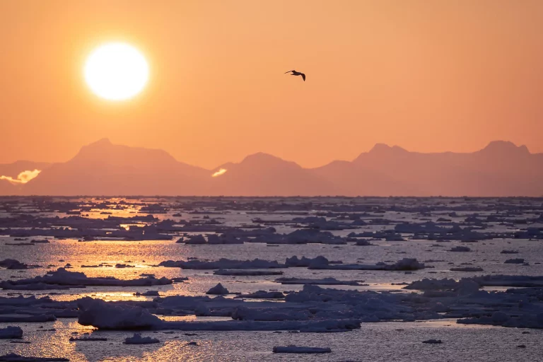11D10N : Inuit Spring of Ammassalik