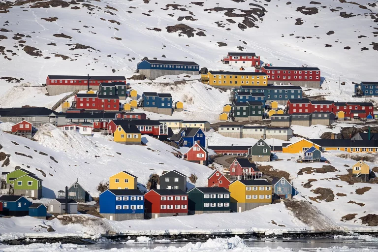 11D10N : Inuit Spring of Ammassalik