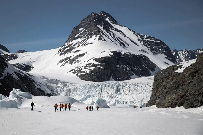 11D10N : Inuit Spring of Ammassalik