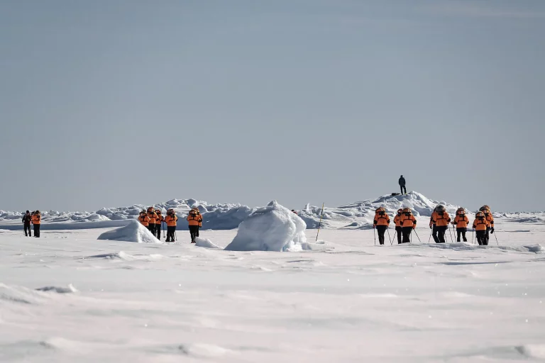 13D12N : The Geographic North Pole