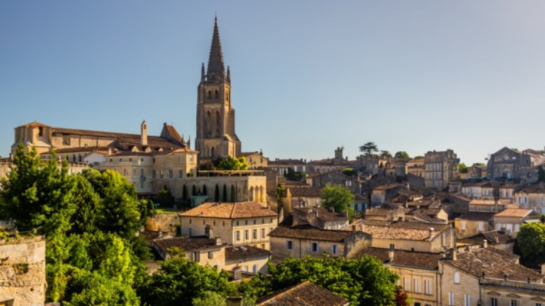 8D7N Brilliant Bordeaux (Bordeaux –  Bordeaux)