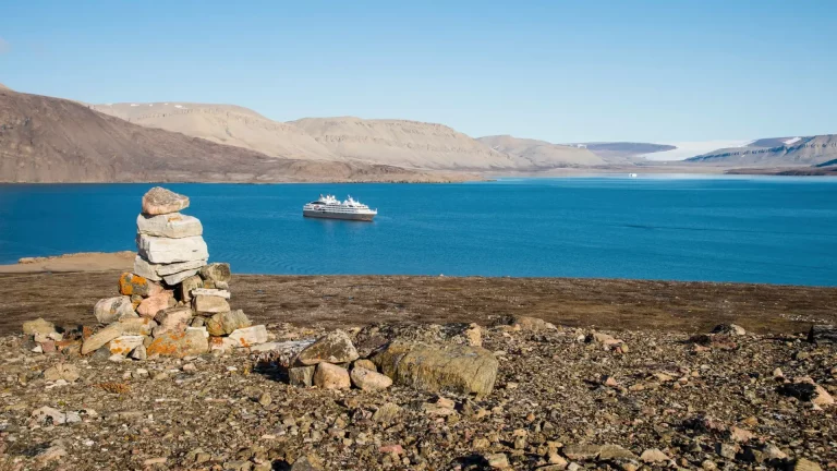 19D18N : Antarctica Great Austral Loop & South Georgia