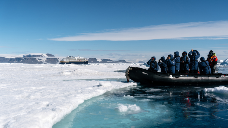 16D15N Iconic Antarctica – The Explorer’s Route
