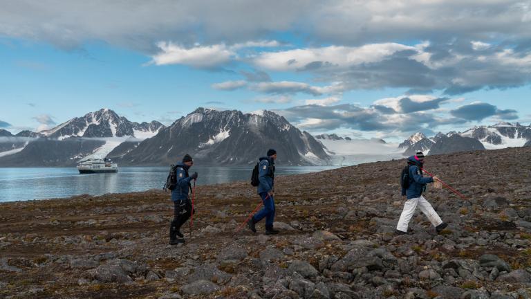 11D10N Circumnavigation Spitsbergen – In the Realm of Polar Bears