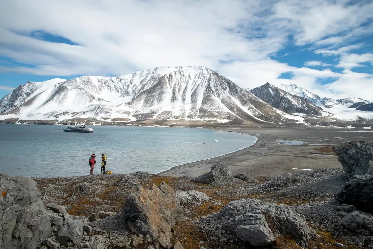 8D7N Arctic Svalbard/Spitsbergen Fjords & glaciers