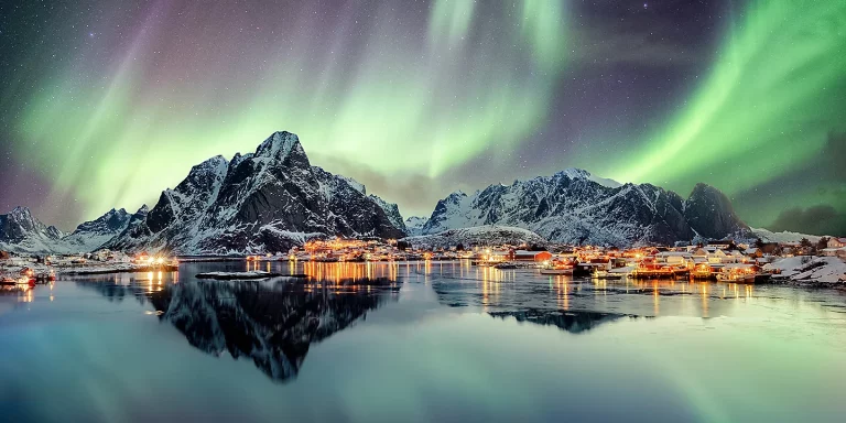 9D8N : Polar Lights: From North Cape to the Lofoten Islands