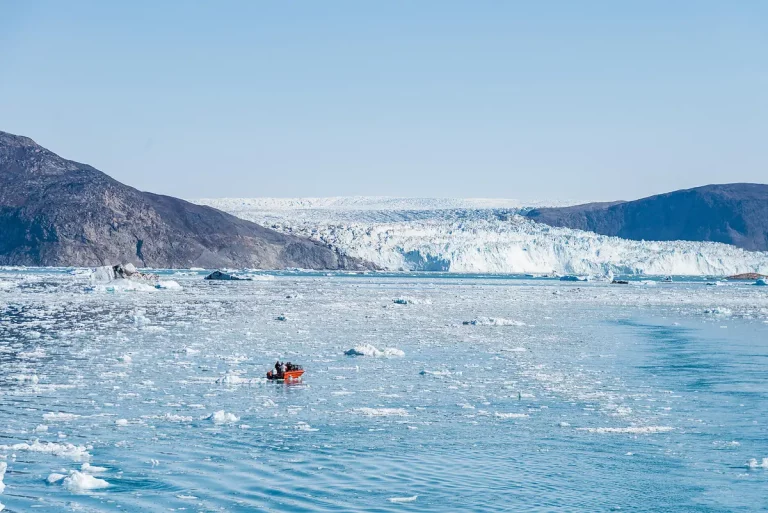 8D7N: Disko Bay and Inuit villages