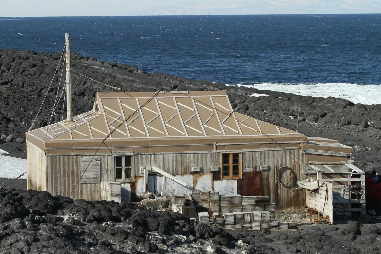 22D21N : Scott & Shackleton’s Antarctic – Ross Sea Expedition