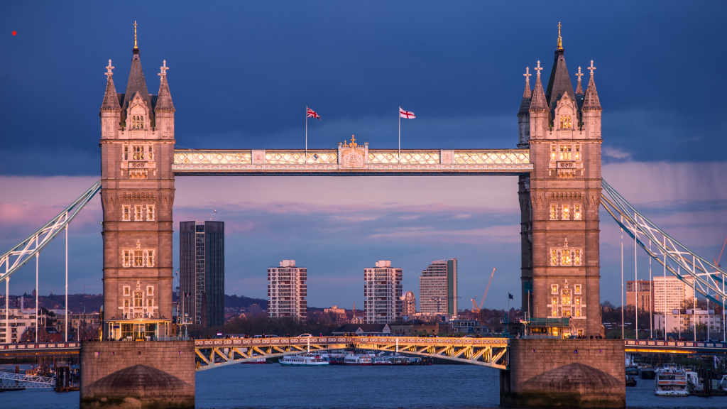 11D10N London (Southampton) – Copenhagen (GRAND CASTLES, MODERN MARVELS)