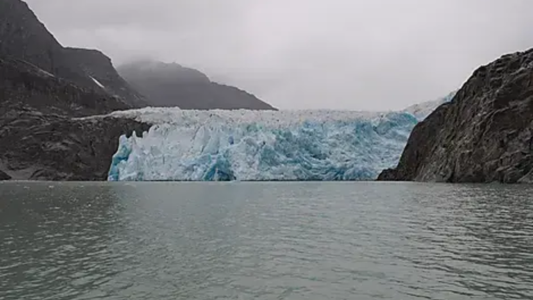 20D19N : In the heart of the Northwest Passage