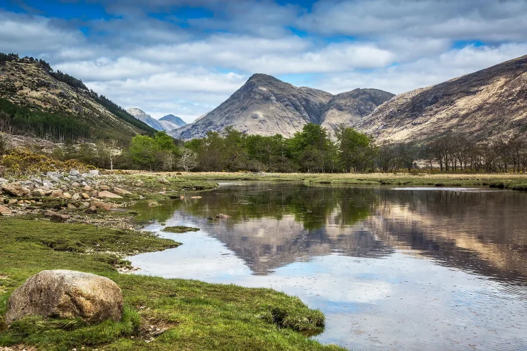 11D10N : Wild lands of Scotland, the Faroe Islands and Iceland