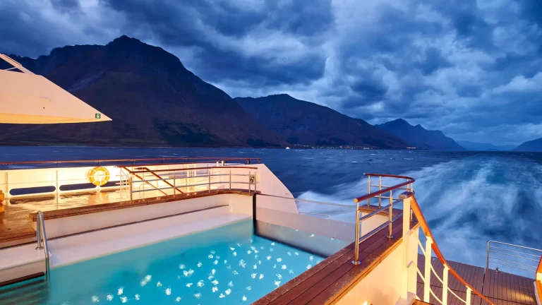 8D7N Gastronomic Journey Through the Norwegian Fjords