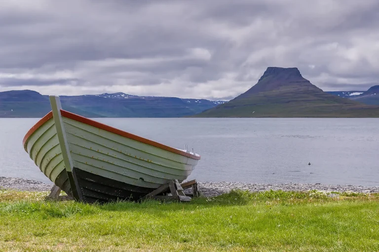 8D7N Iceland Voyage: Land of Fire and Ice